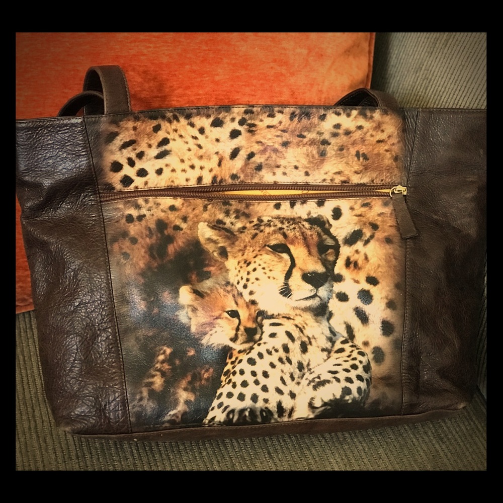 Icon cheetah print handbag